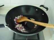 彩椒鸭肠