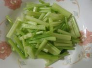 芹菜炒胡萝卜