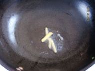 河豚肉炒白菜