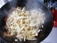 河豚肉炒白菜