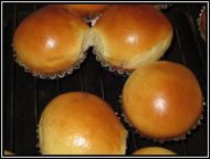 枣泥松仁包