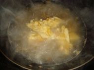 榨菜鸡蛋菠菜汤