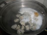 咸蛋鱼丸野苋菜汤