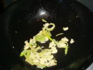 黄豆芽炒蒜薹