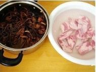 茶树菇排骨煲