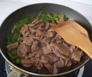 炒牛肉