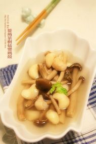 菱角茶树菇煲鸡壳