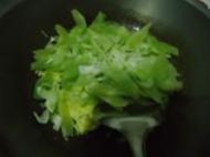 莴笋炒鸡蛋