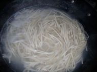 海带排骨面
