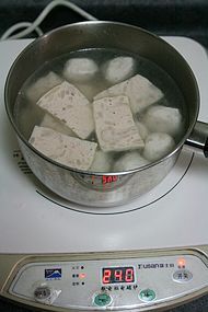 泰国米粉猪肉丸汤