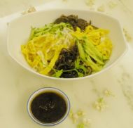 鸡蛋木耳拌面