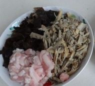 菌炒木耳土豆胡萝卜丝