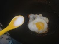鸡蛋煮面条