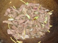 青椒炒肉丝