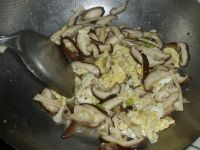 香菇炒蛋