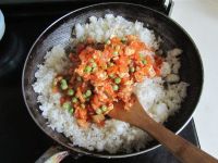 泡菜鸡肉炒饭