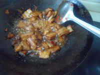 千叶豆腐金针菇烩回锅肉