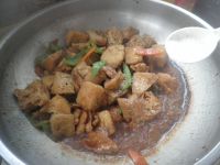 青椒炒油豆腐泡