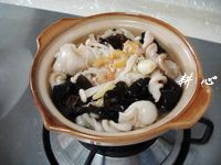 鱼鳔木耳煲