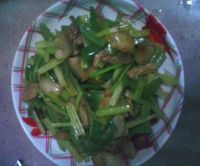西芹炒肉