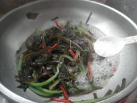 青红椒炒海带丝