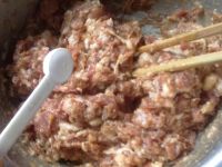 裙带鲜肉馄饨