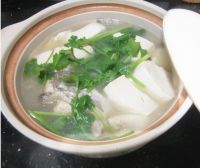 元茜鲩鱼豆腐汤