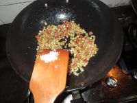 香肠玉米粒