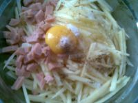 土豆丝香肠鸡蛋饼