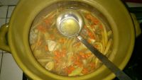 黄花菜枸杞排骨汤