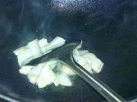 油豆腐炒肉丝