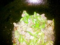 油豆腐炒肉丝