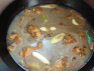 酱炖鸡小肘