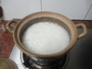 彩蔬腊味煲仔饭