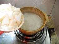 腊味乳鸽炖萝卜