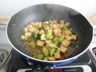 沙茶酱炖冻豆腐