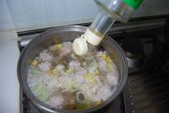 生汆丸子