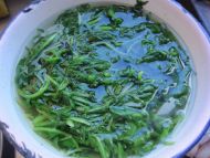 荠菜丸子豆腐汤