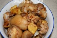 简易版花生米卤猪脚