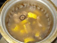 玉米尾骨汤