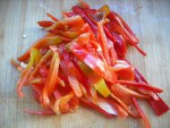素炒韭菜红椒土豆丝