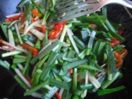 素炒韭菜红椒土豆丝