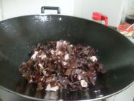 肉片炒黑木耳