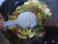 菠萝咕噜肉