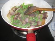 腊肉炒四季豆