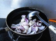 洋葱柚子炒番茄