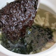 真姬豆腐紫菜汤