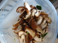 鲜香菇炒西葫芦