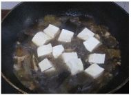 蛤蜊豆腐海带汤煲