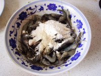 椒盐油爆河虾